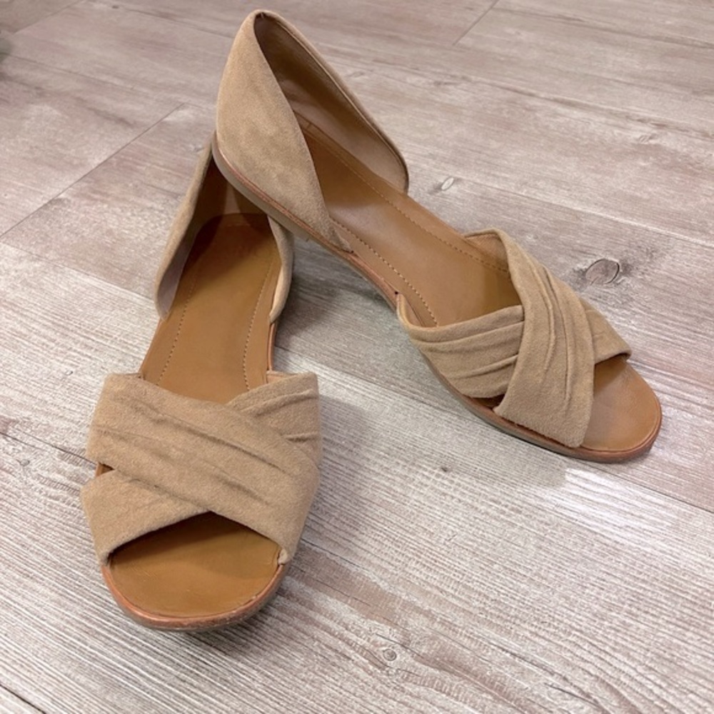 Franco Sarto Vala Suede Open Toe Flats - Size 8